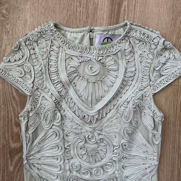 JS Collections White Embroidered Midi Dress - Picture 7 of 8